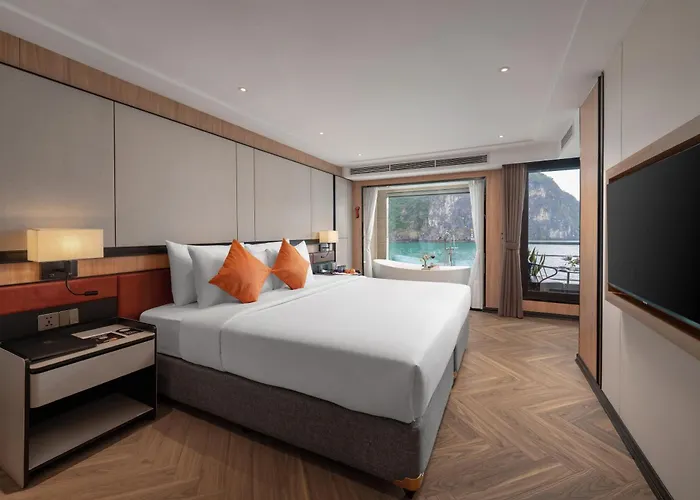 Luna Cruise Luxury Bay 5*