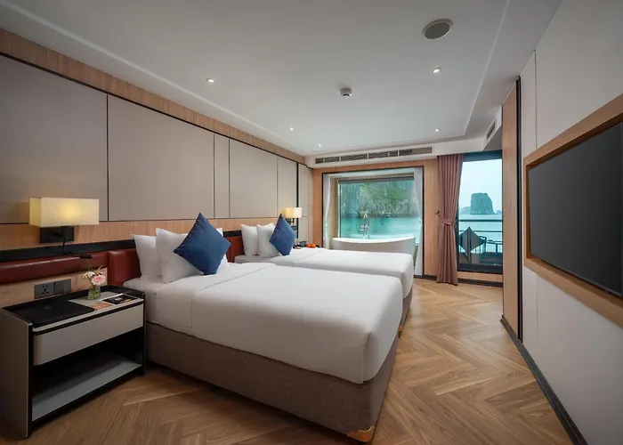 Luna Cruise Luxury Bay  5*