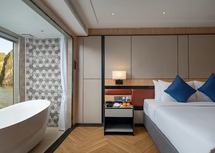 Luna Cruise Luxury Bay Ha Long