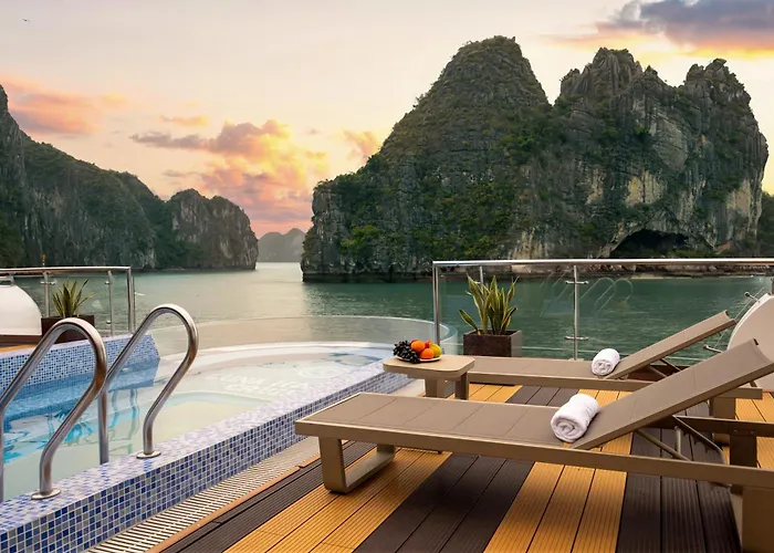 Luna Cruise Luxury Bay Ha Long