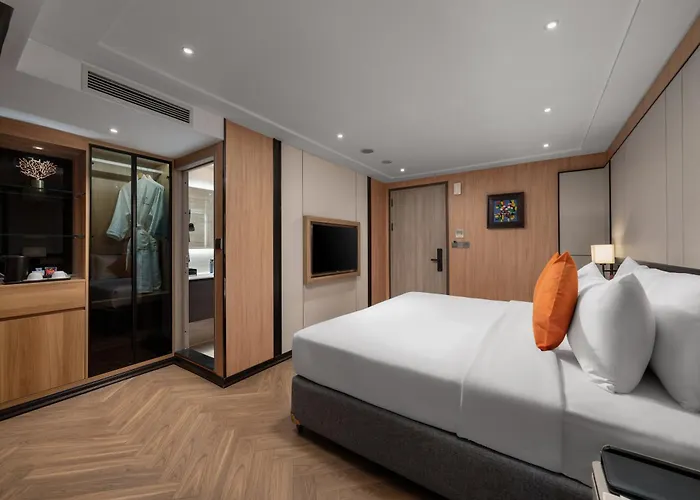 Luna Cruise Luxury Bay Ha Long