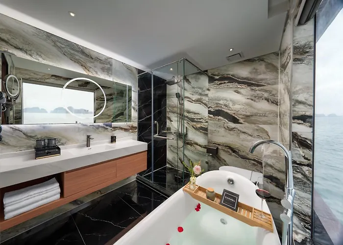 Luna Cruise Luxury Bay 5* Ha Long