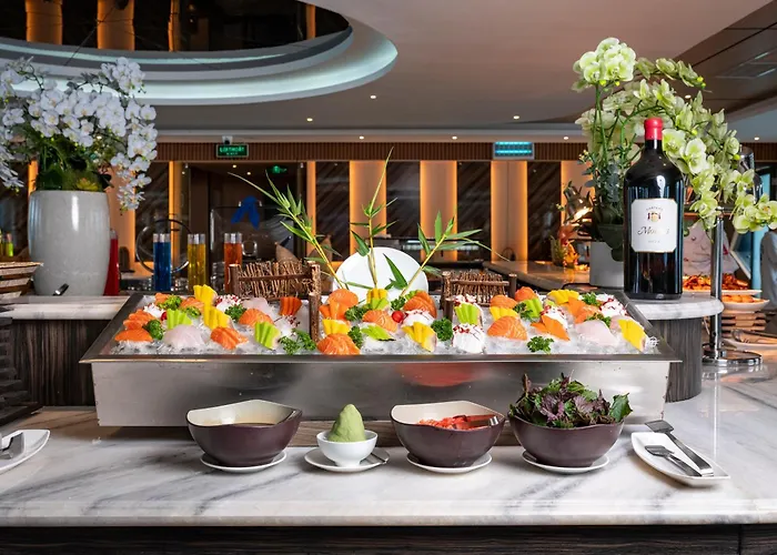  Luna Cruise Luxury Bay 5*