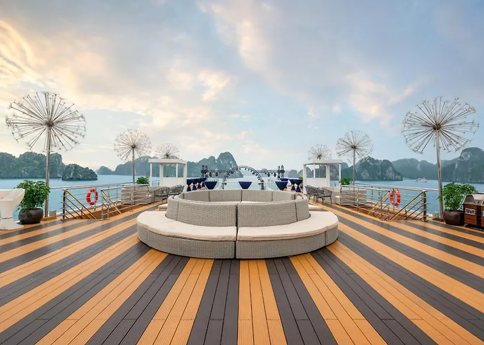 Luna Cruise Luxury Bay 5*