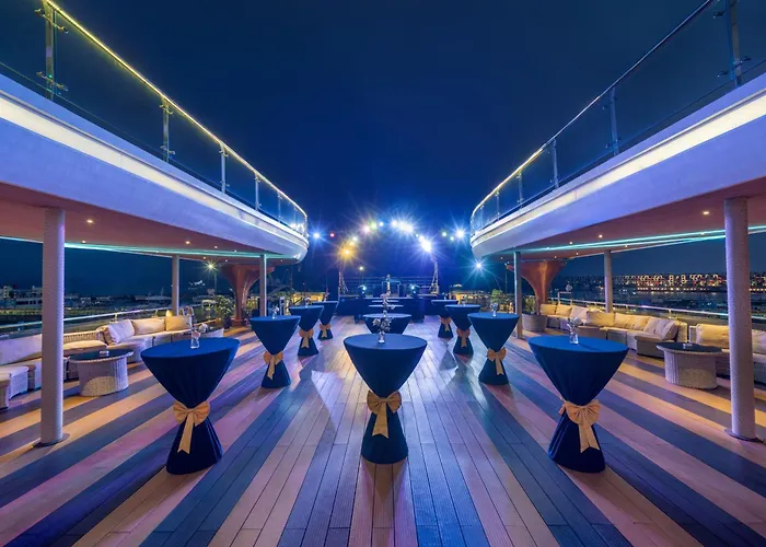 Luna Cruise Luxury Bay 5*